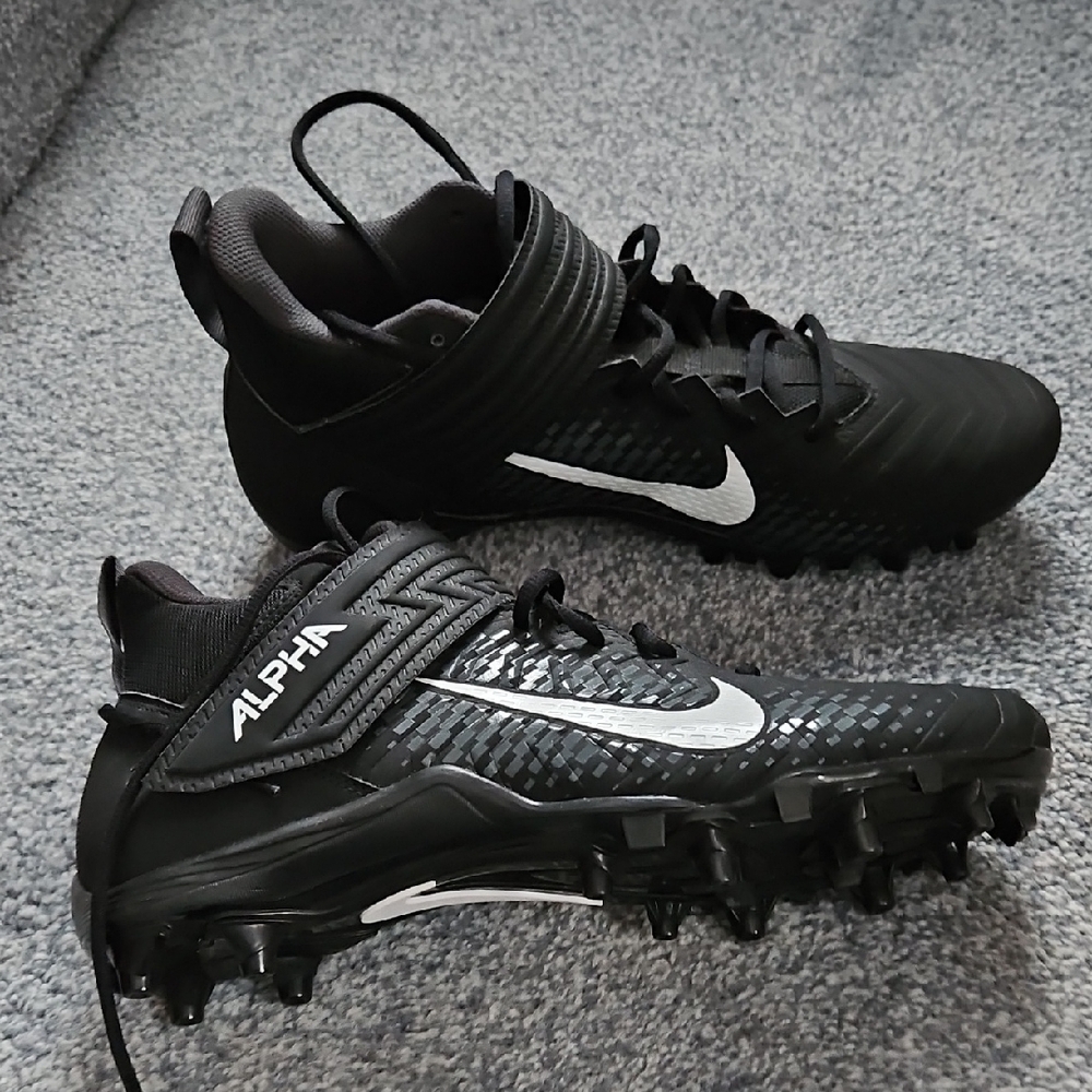 NWT Nike Alpha Black Football Cleats